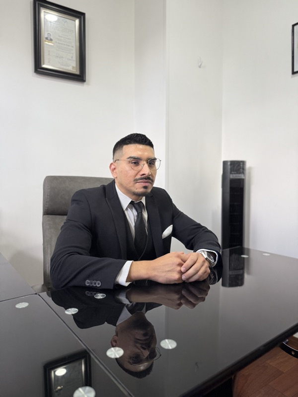 Cirujano especialista en Rinoplastia - MIT Medical Tower